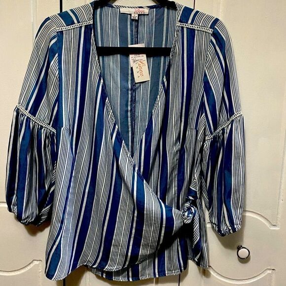 NWT Linea Donna Blue Striped Wrap Blouse size S - Picture 1 of 11